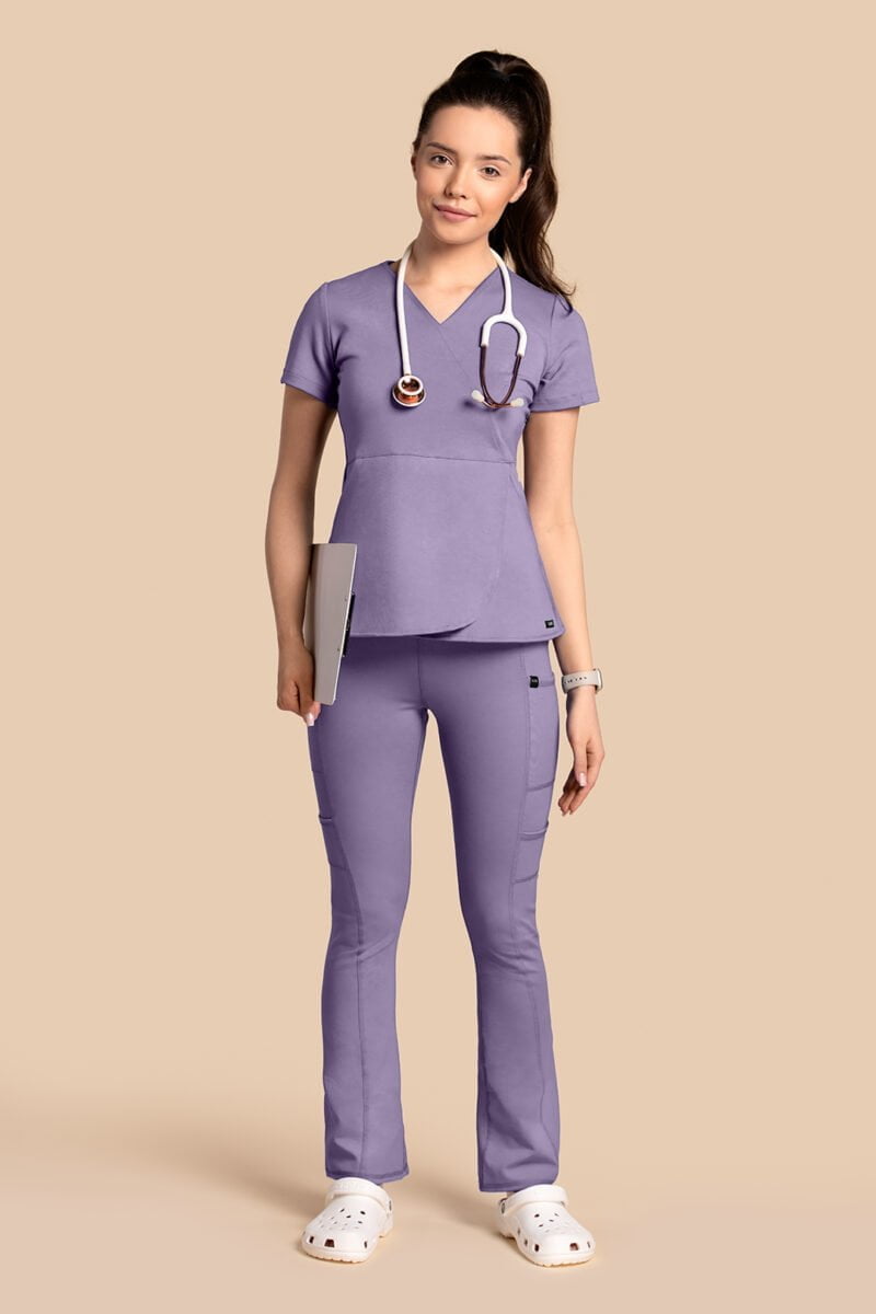 Komplet scrubs medyczny damski – Tulip+Yoga Pants – liliowy