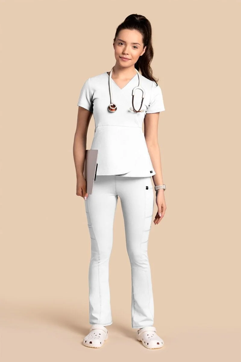 Komplet scrubs medyczny damski – Tulip+Yoga Pants – biały