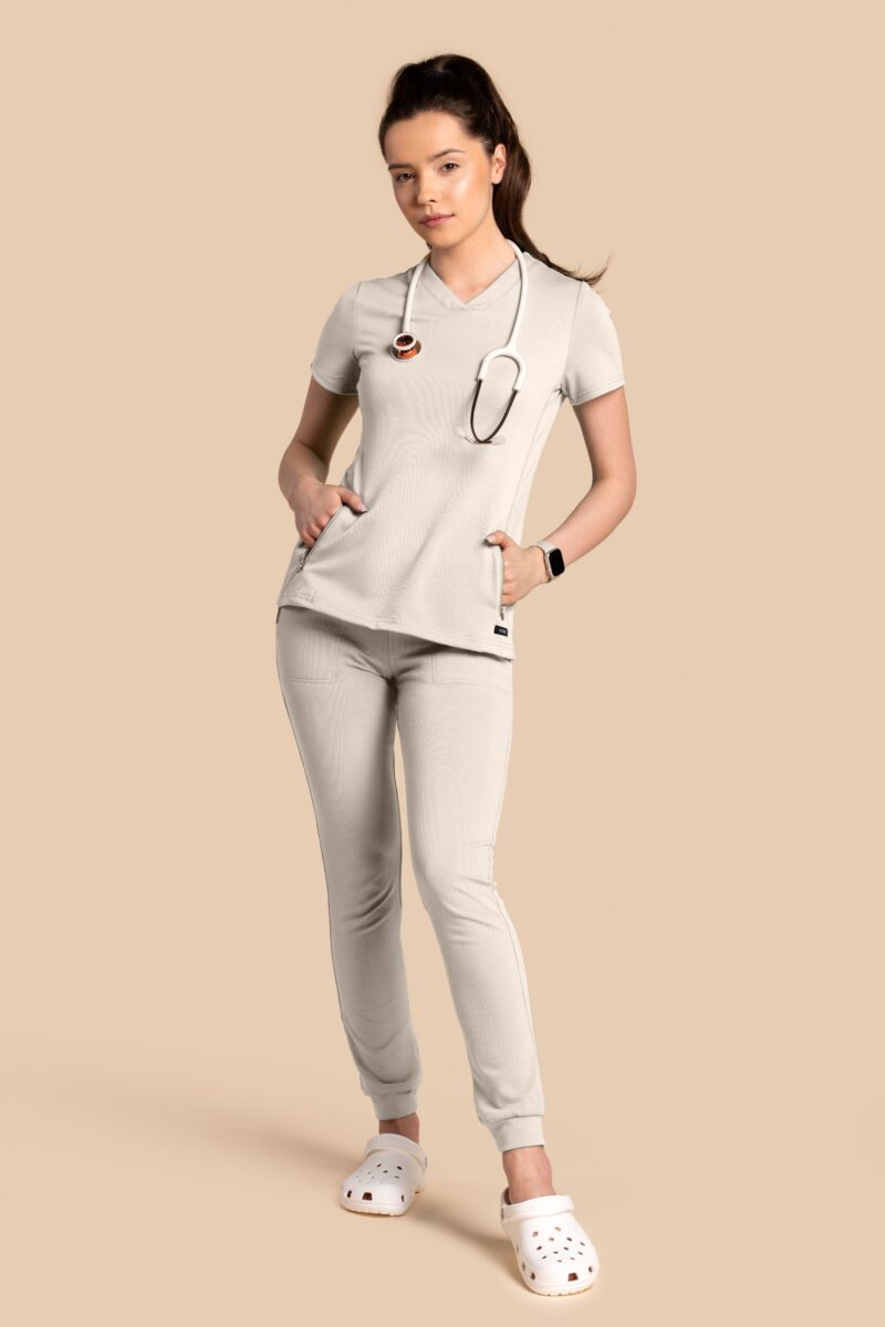 Komplet scrubs medyczny damski – bluza Twozip + Joggery – beżowy