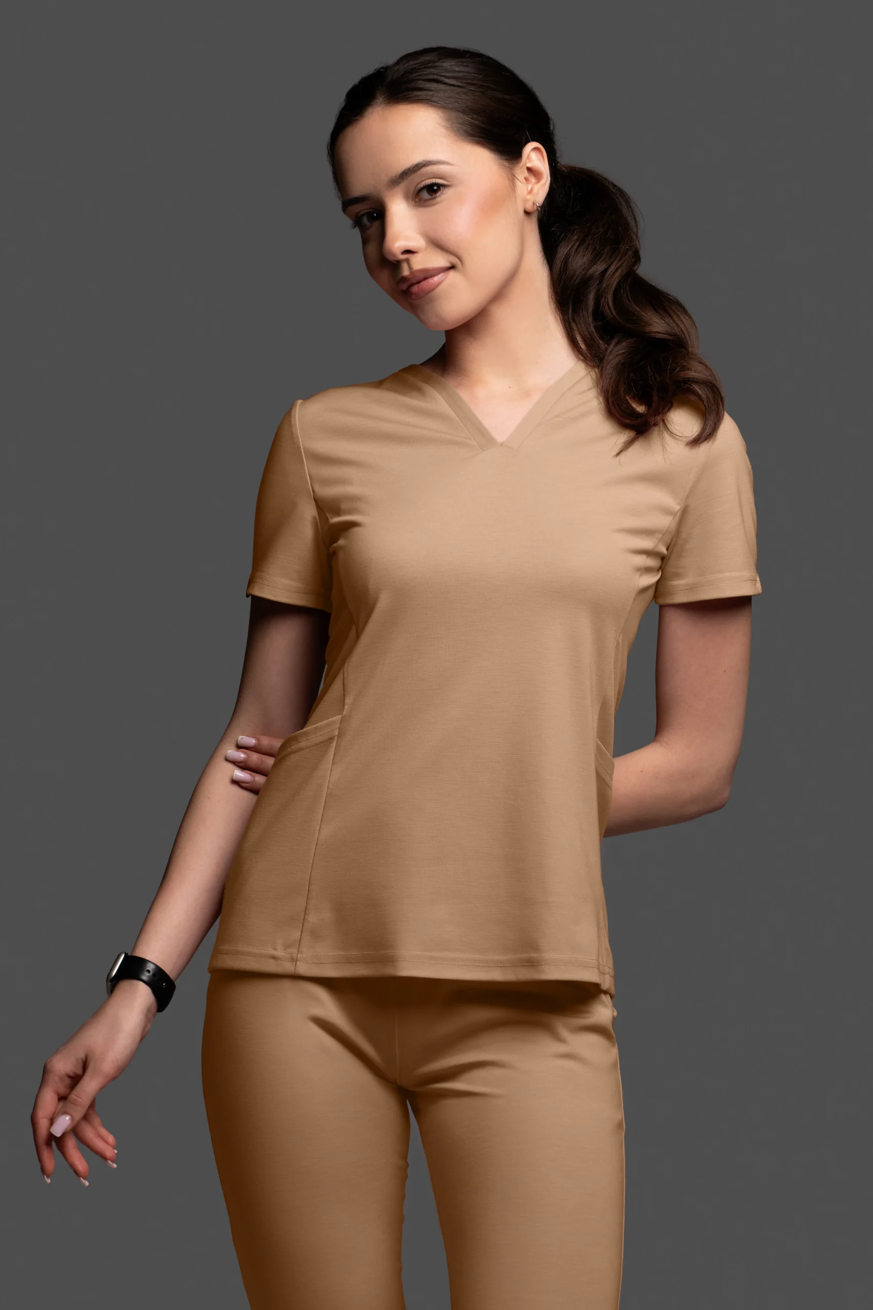 Bluza medyczna damska - Scrubs V-Top Light czekoladowy ciemny beżowy