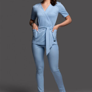 Komplet medyczny damski - Scrubs Tunika medyczna kopertowa damska Light + Classic Pants Light niebieski