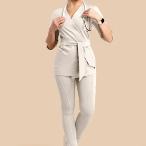Komplet medyczny damski - Scrubs Tunika medyczna kopertowa damska rękaw 3/4 + Skinny Pants beżowy